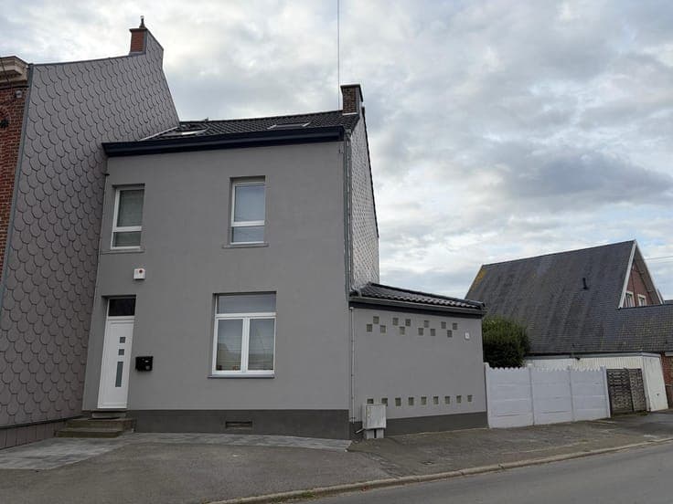 House in Pont-À-Celles