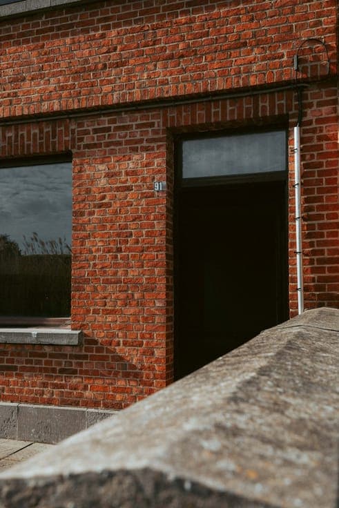 Renovatiewoning met grote garage