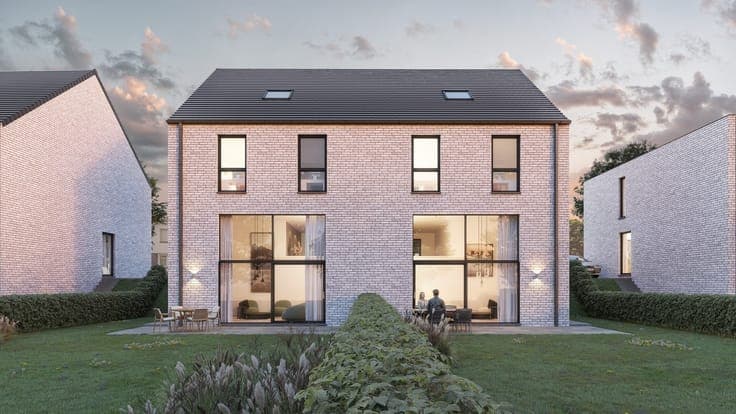 Modern and futurproof split-level home
