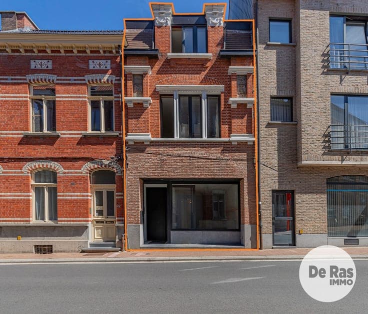 Zottegem - Karakteristieke stadswoning pal in het centrum