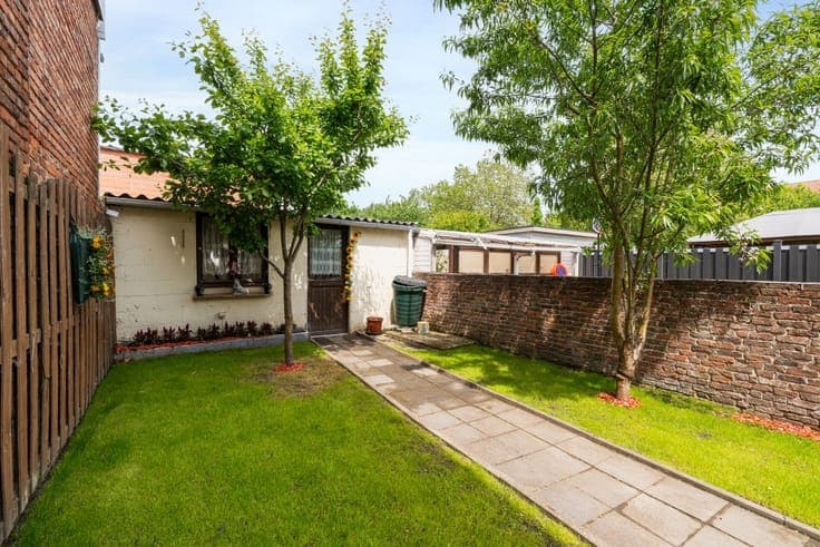 Move-in ready home with Scheldt view