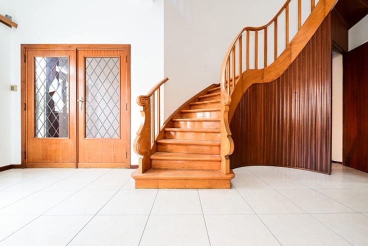 4-BEDROOM VILLA WITH NICE VOLUMES