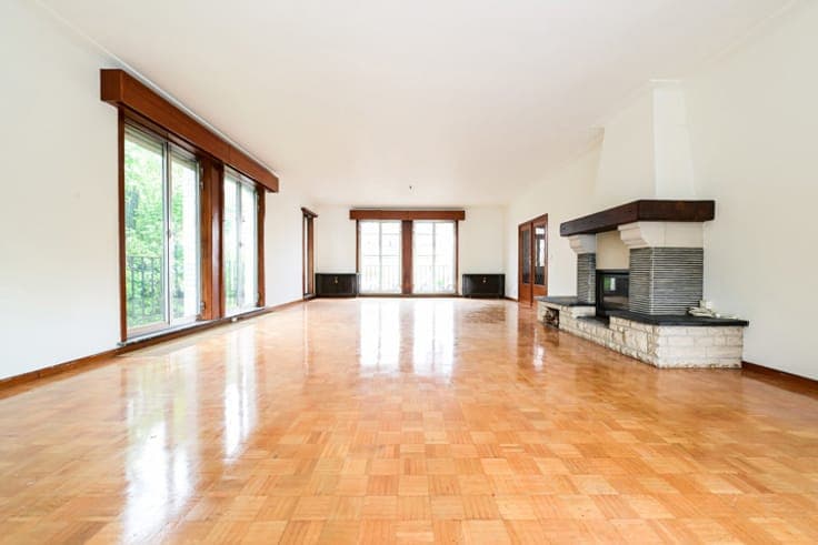 4-BEDROOM VILLA WITH NICE VOLUMES