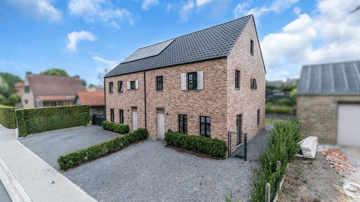 Karaktervolle nieuwbouwwoning op een rustige toplocatie i...
