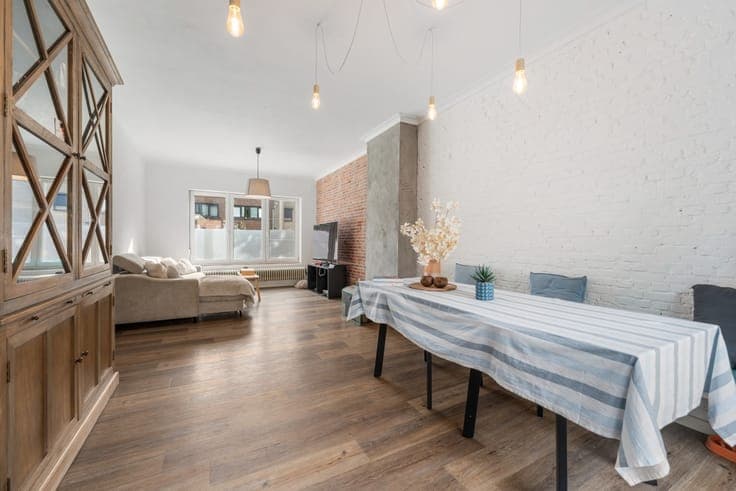 Spacious family home with garden in Berchem