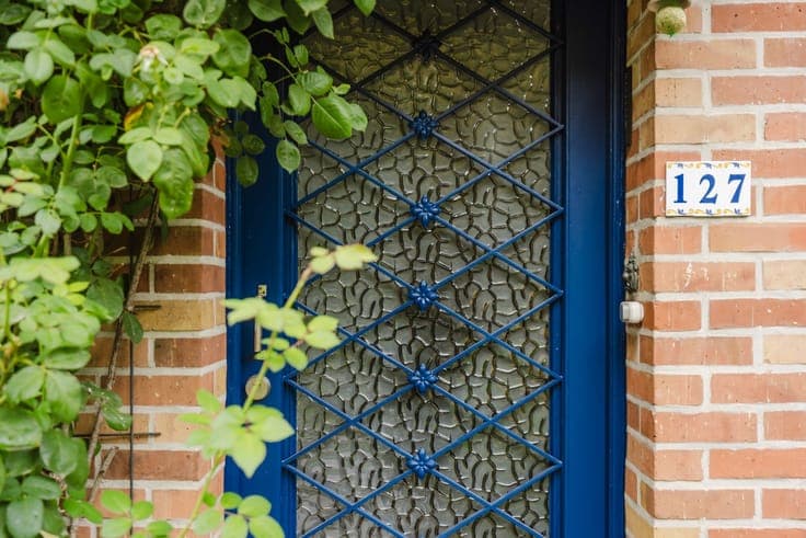 AUTHENTIEKE WONING MET GARAGE