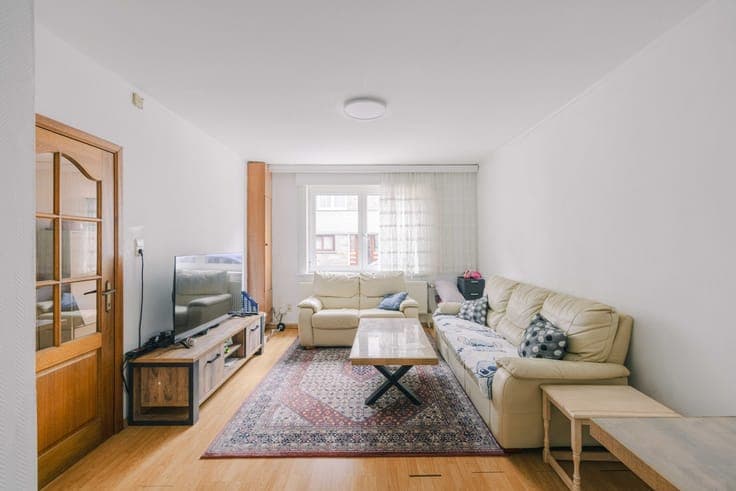 Te renoveren woning met 4 slaapkamers te Sint-Amandsberg