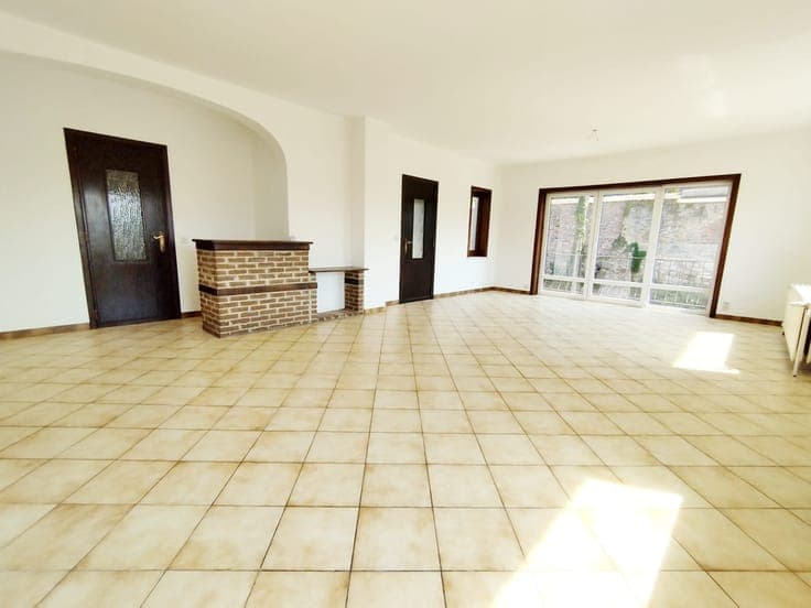House in Ramillies