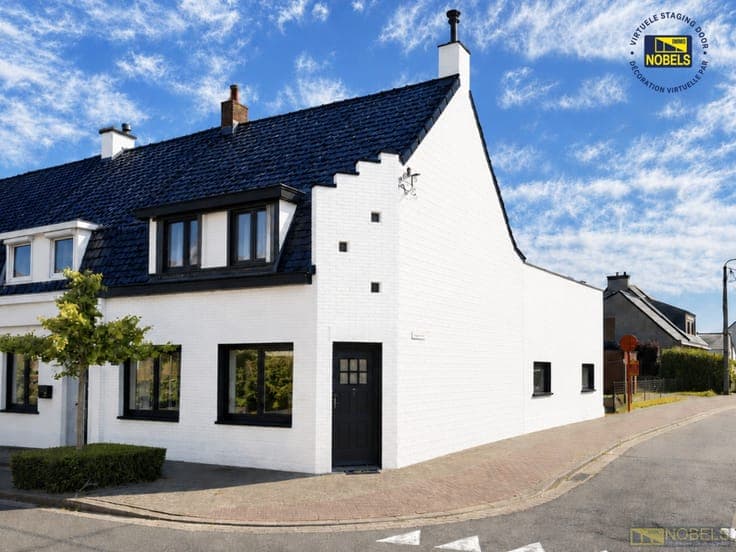 Te koop, volledig te renoveren woning met garage en tuin ...