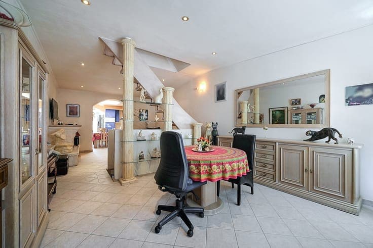 House in Trazegnies