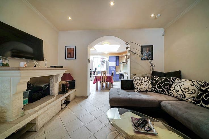 House in Trazegnies