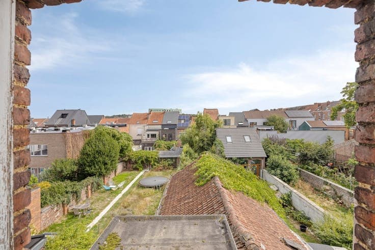 Townhouse with 6 rooms and garden in central Leuven