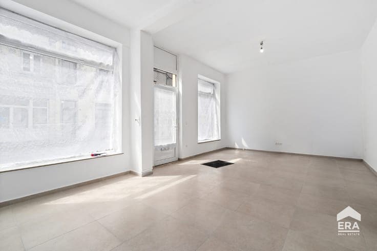 For sale: renovated house near station in Ruisbroek
