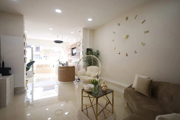 Prime Mixed-Use Property: Commercial Unit & Spacious Triplex