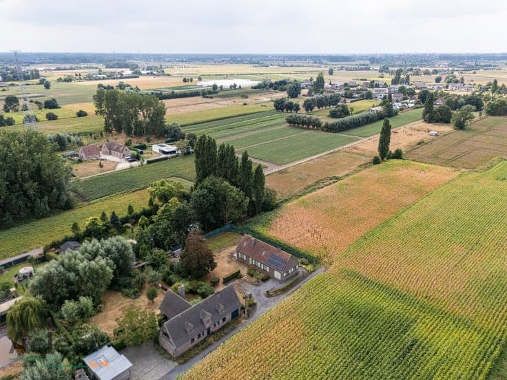 Te renoveren open bebouwing met landelijke ligging