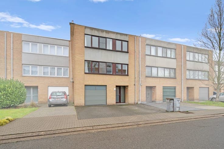 Solide en gerenoveerde woning op een uitstekende locatie!