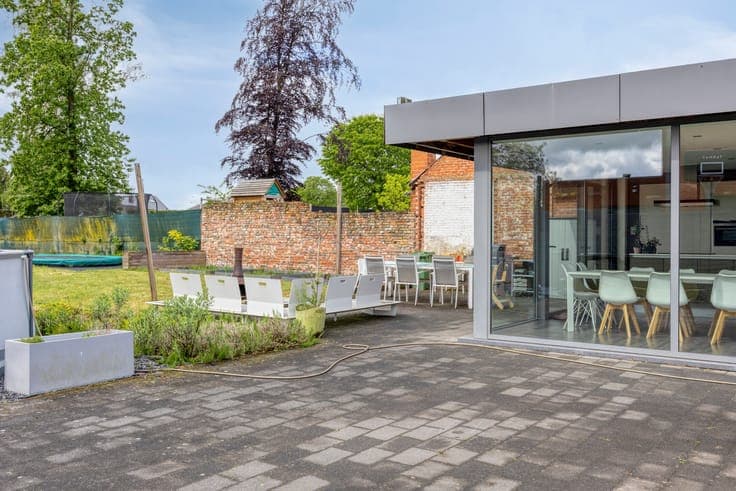 Energy-efficient renovated home with garden in Kermt