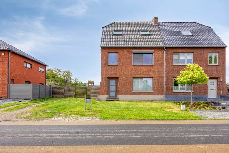 Energy-efficient renovated home with garden in Kermt