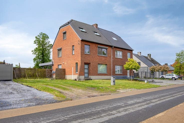 Energy-efficient renovated home with garden in Kermt