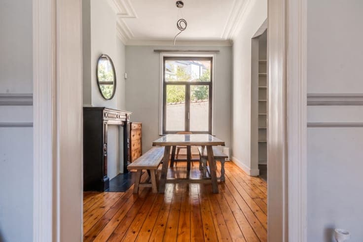 Character house with independent studio