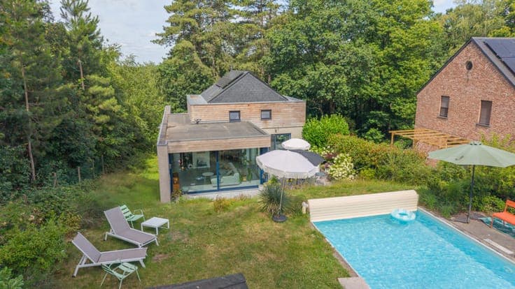 CADRE EXCEPTIONNEL - VILLA 5CH - GARAGE - PISCINE