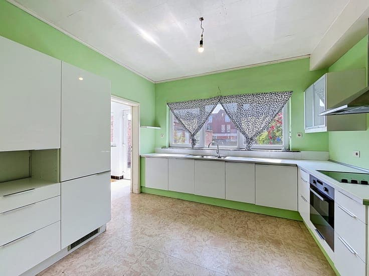 Spacious house with garden and garage in the centre of Ouden