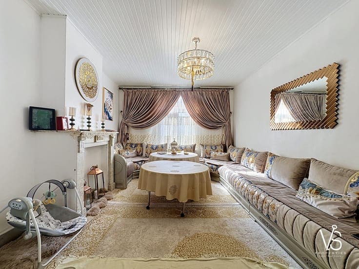 BEAUTIFUL 4-BEDROOM HOUSE WITH GARDEN!