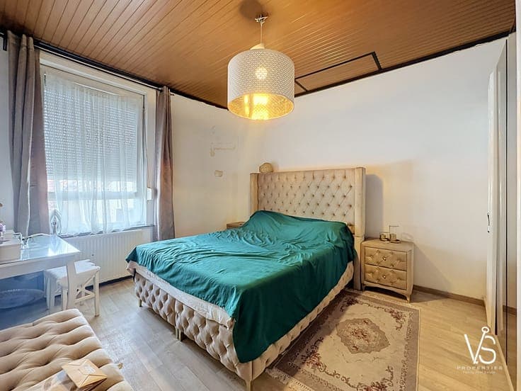 BEAUTIFUL 4-BEDROOM HOUSE WITH GARDEN!