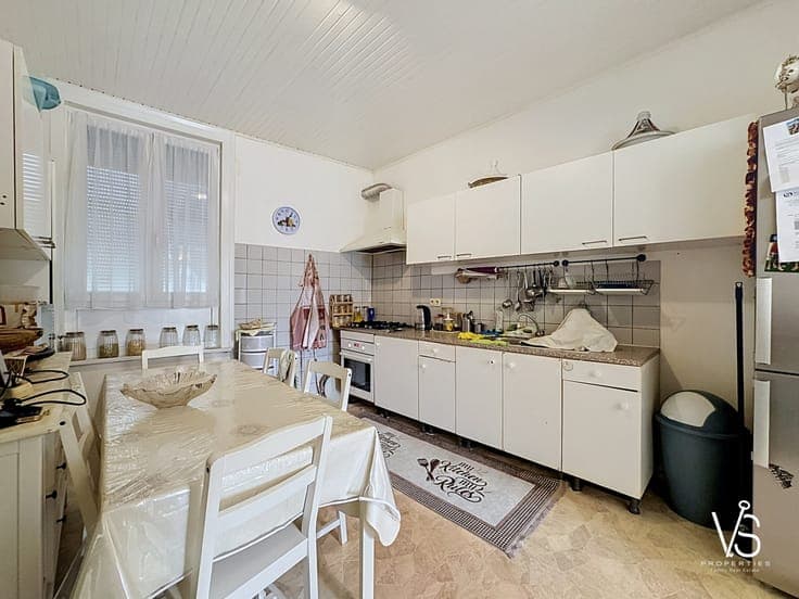 BEAUTIFUL 4-BEDROOM HOUSE WITH GARDEN!
