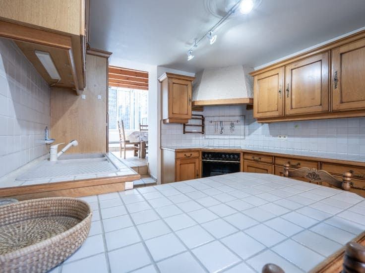 House in Toernich – 4 bedrooms, 20+ ares, EPC B