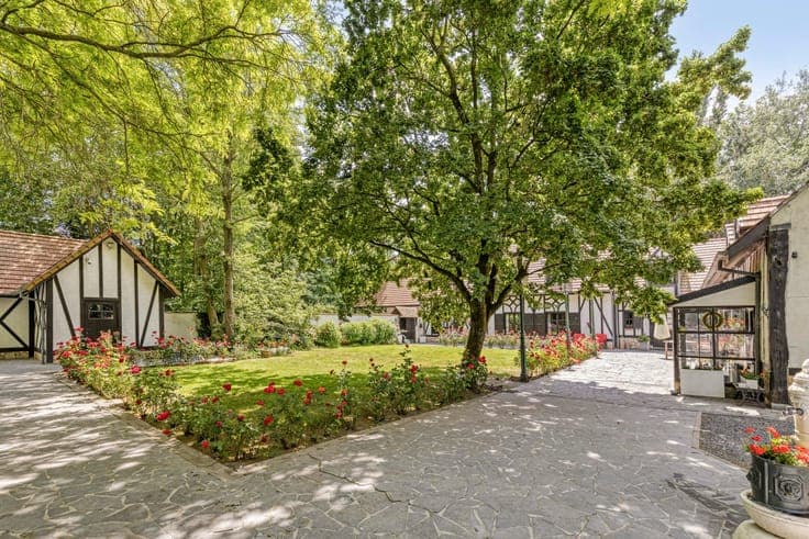 Karaktervol landhuis op een uitzonderlijk perceel van rui...