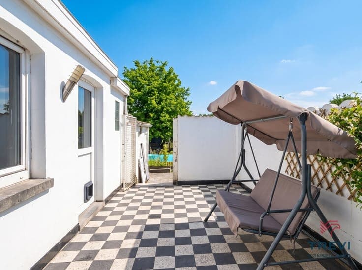 Belle maison 4 CH avec garage & beau jardin