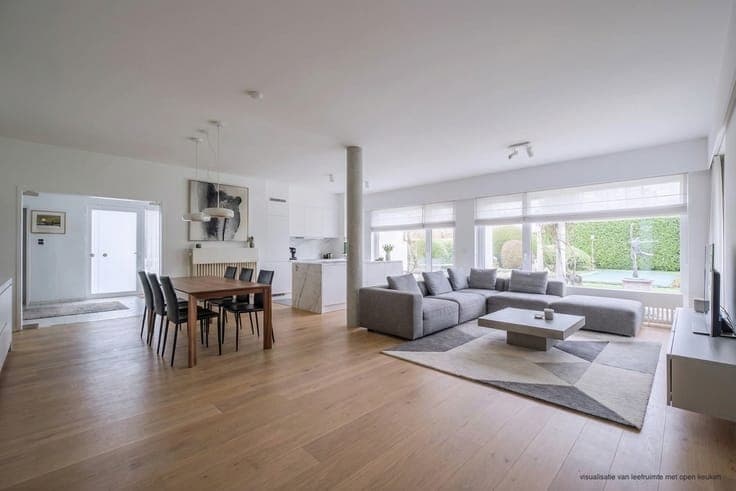 Open family home with swimming pool for sale in Vosselaar