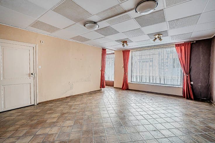 3-Bedroom Semi-Detached House with Outbuildings