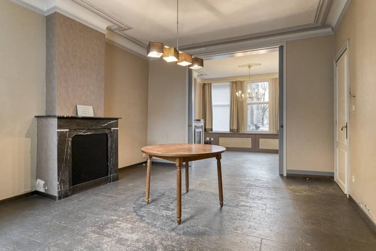 Ready to move in house for sale in the center of Izegem.