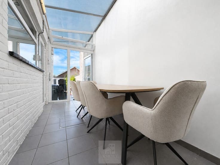 Instapklare woning met toffe stadstuin op gegeerde locatie!