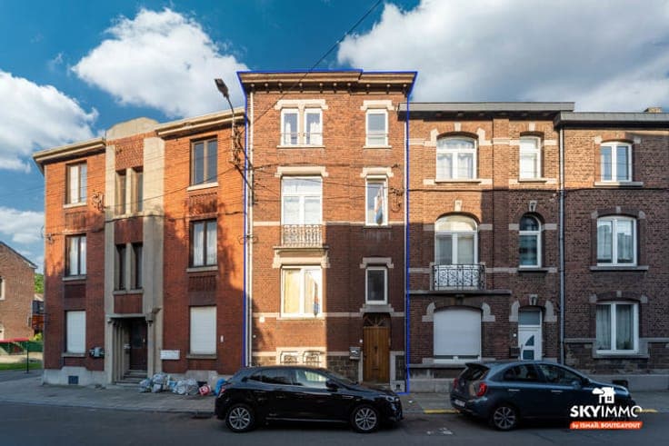 SUPERBE MAISON SPACIEUSE - 6CH -PEB D - ELEC CONFORME -LIEGE
