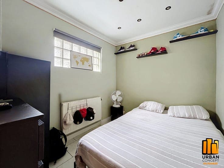 SPACIOUS HOUSE 4 BEDROOMS + GARAGE