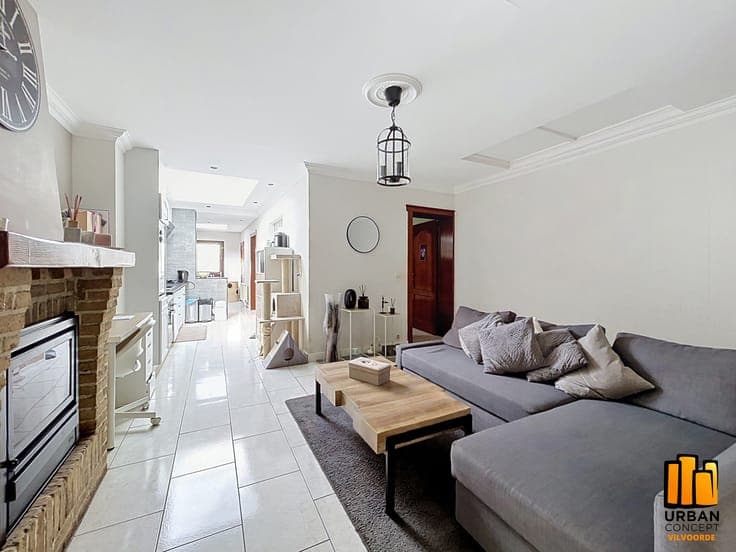SPACIOUS HOUSE 4 BEDROOMS + GARAGE