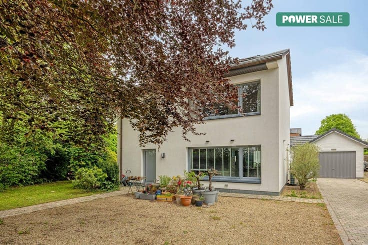 House with 3 bedrooms - EPC A - for sale in the center of Ee