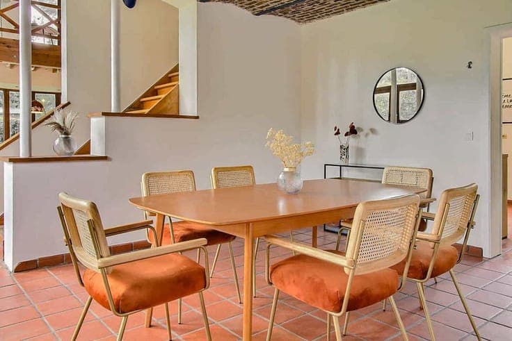 Orbais – Spacious Country House with Independent Apartment