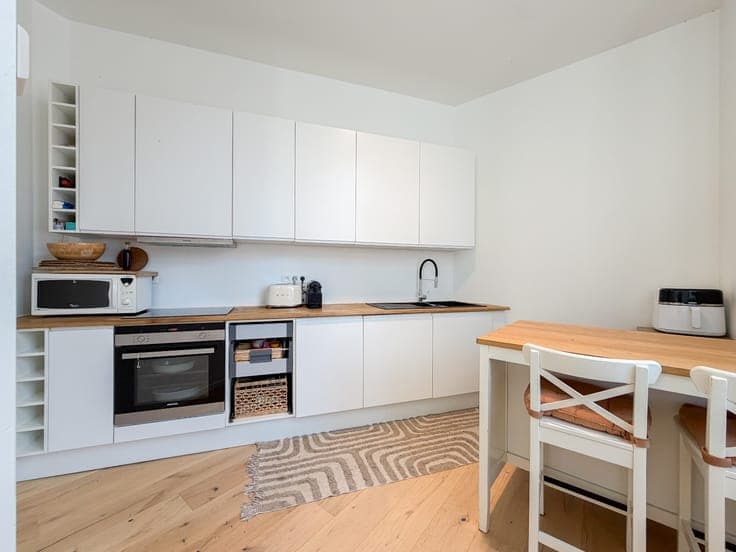 Te koop, Gerenoveerde stadswoning met 3 slaapkamers op to...