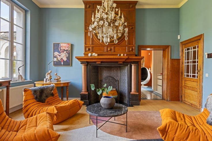 Exclusive character home in the heart of Onze-Lieve-Vrouw-L