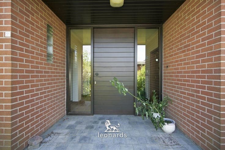 Detached villa on a spacious plot in Lendelede