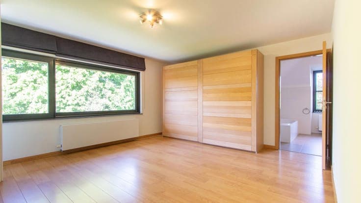 WATERLOO - Chenois - Spacious VILLA (5 bed/3 bath) with pool