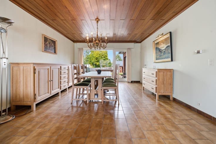 Spacious single-story villa with 1001 possibilities!