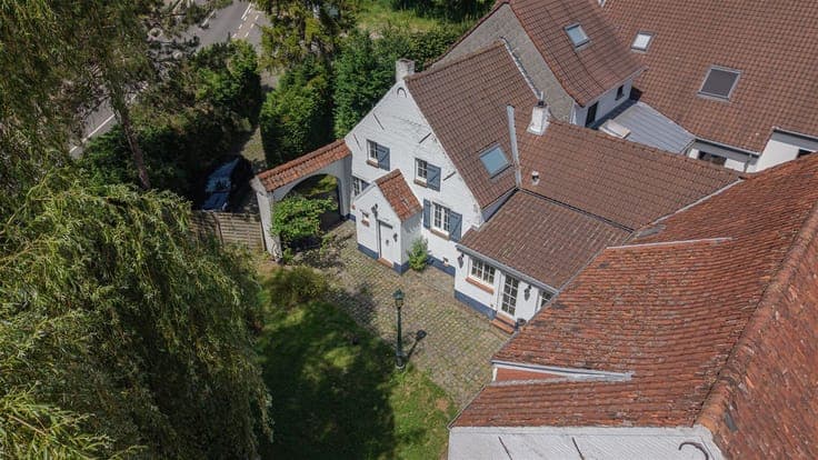 OHAIN - Fermette 3F - 325m² - 4CH + Prof Lib. ! SOUTH