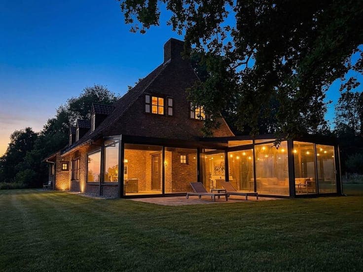 Exclusive Home on a 22,991 m² Estate in Zwevegem