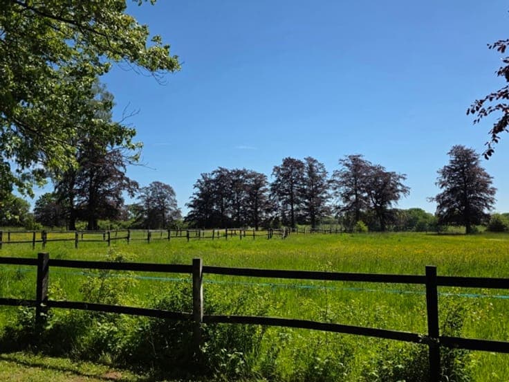 Habay area – a characterful residence set on 3.5 hectares