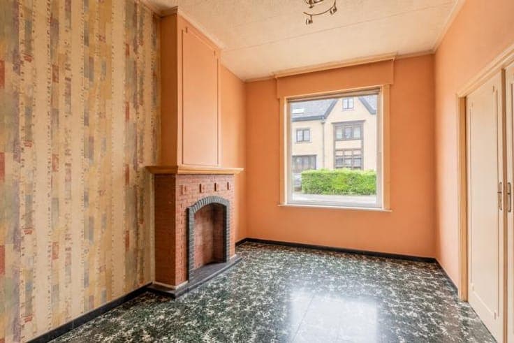 Home with potential in the heart of Kortrijk